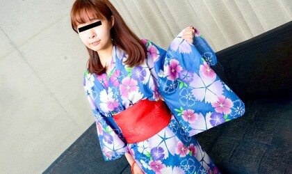 10musume 042322_01 – First time in a yukata in spring
