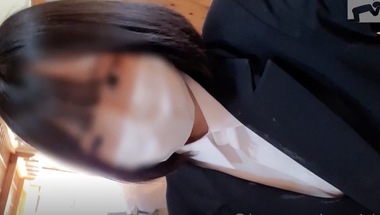 FC2 PPV 3253182 – Mio-chan, a rural potato girl who has just entered the new semester. Masturbation while leaking pee in the school toilet.