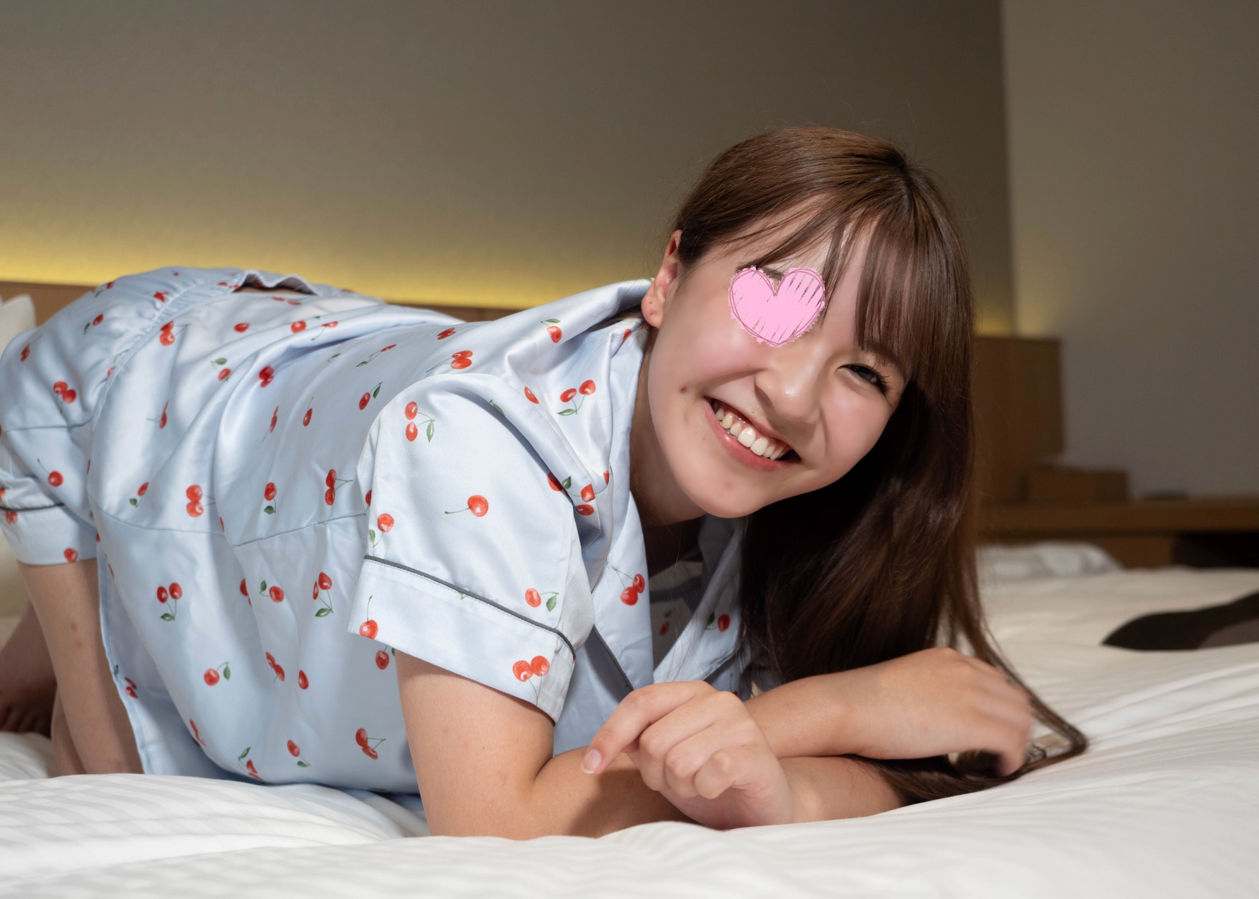 FC2 PPV 4143598 Pajama Monashi snonqyzj Pajama de Ojama I cant stop pushing Ai-chan 19 years old has a bright personality and a super cute smile I cant resist the reaction of a serious amateur with natural pubic hair